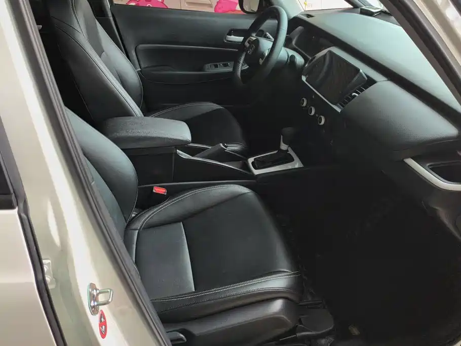 Honda Fit — миниатюра 8