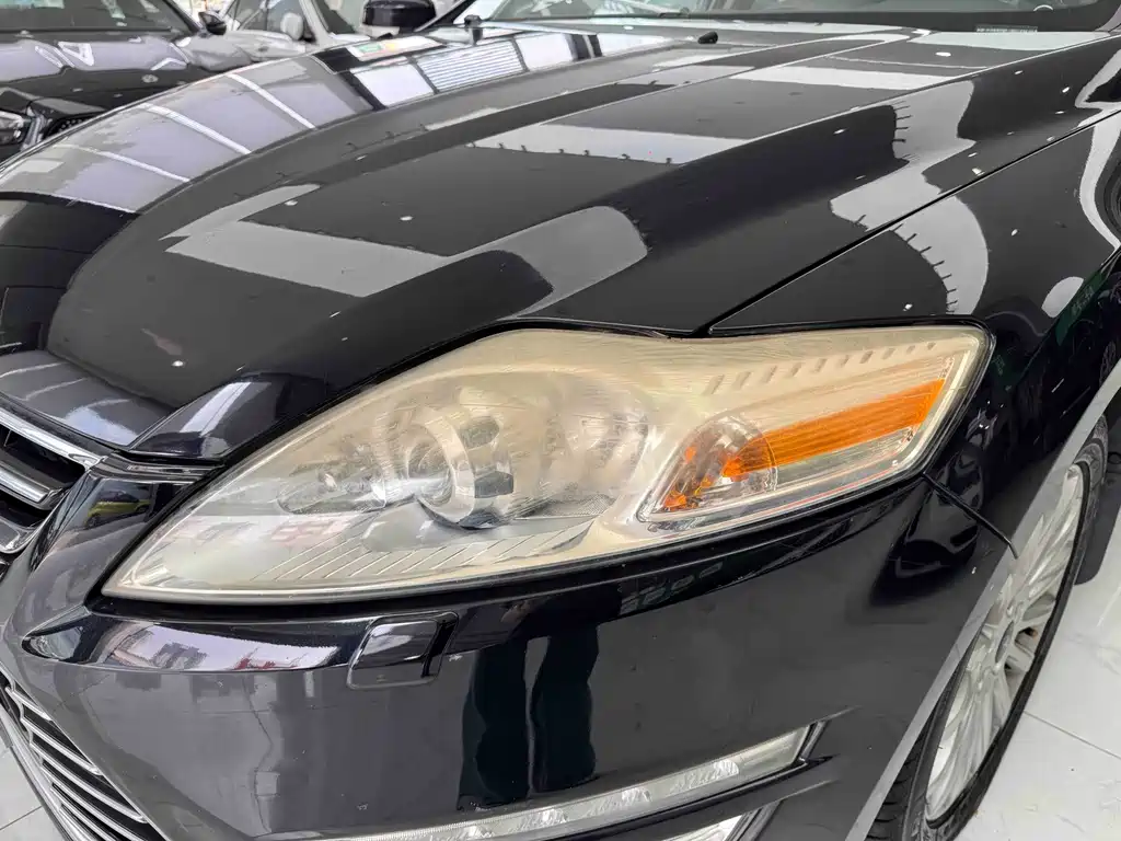 Ford Mondeo — миниатюра 27