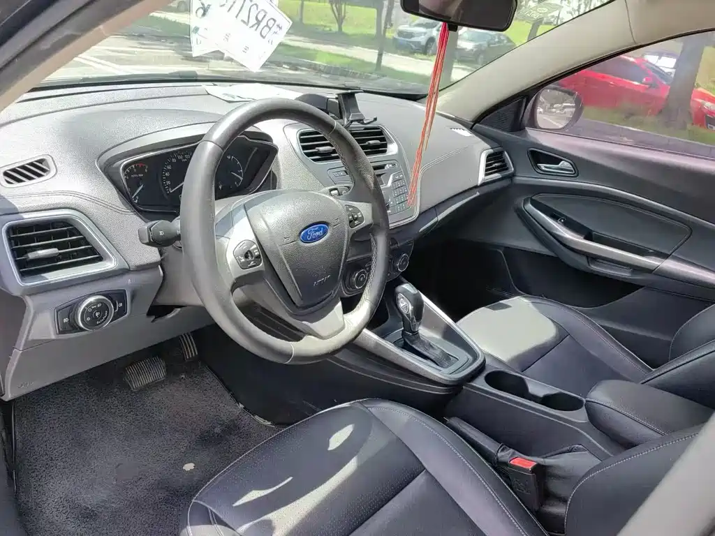 Ford Escort — миниатюра 4