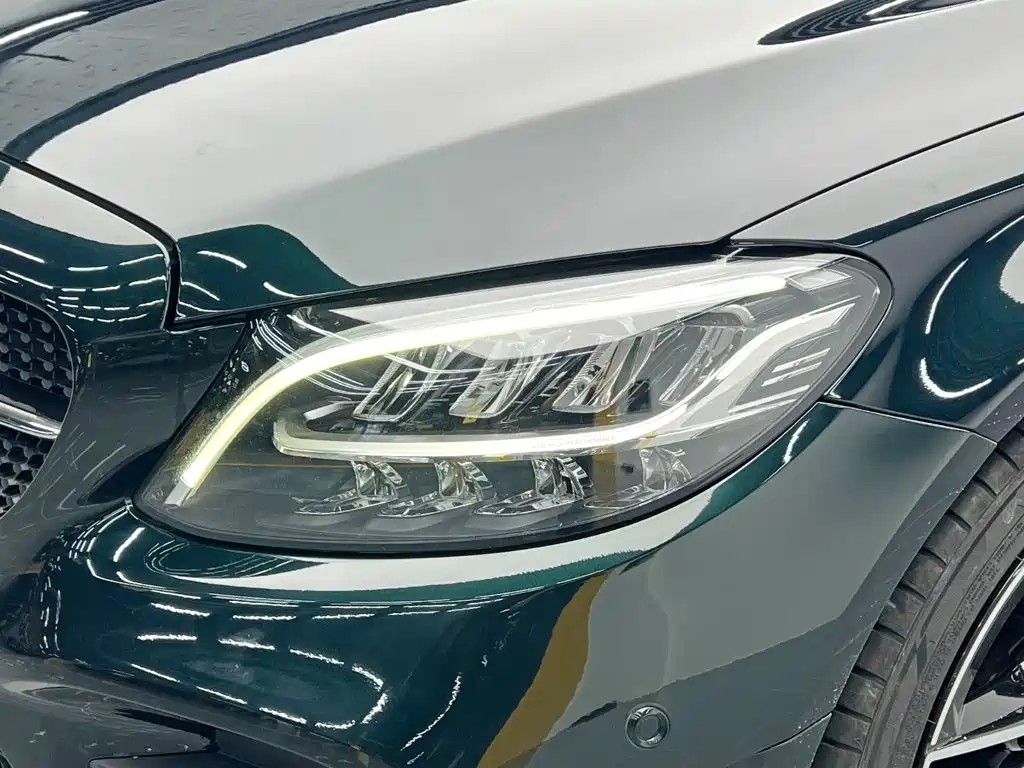 Mercedes-Benz C-Class — миниатюра 9