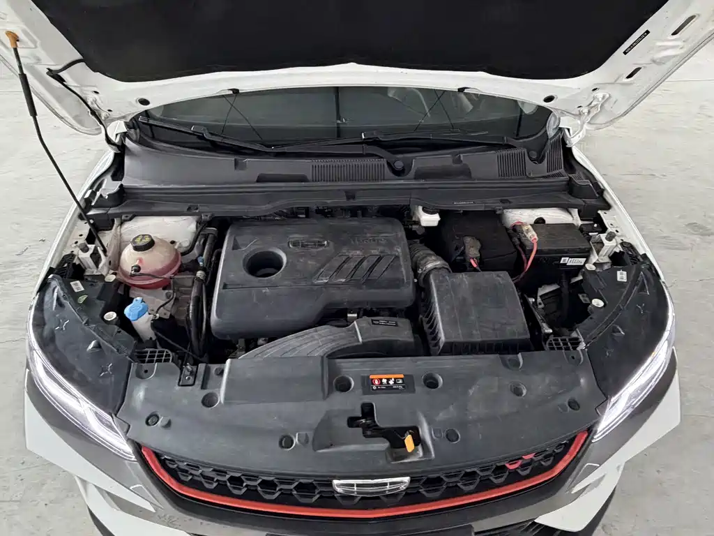 Geely Binyue — миниатюра 10