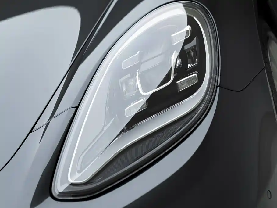 Porsche Panamera — миниатюра 5