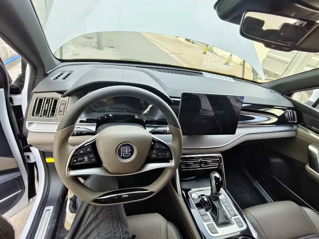 BYD Tang — миниатюра 10