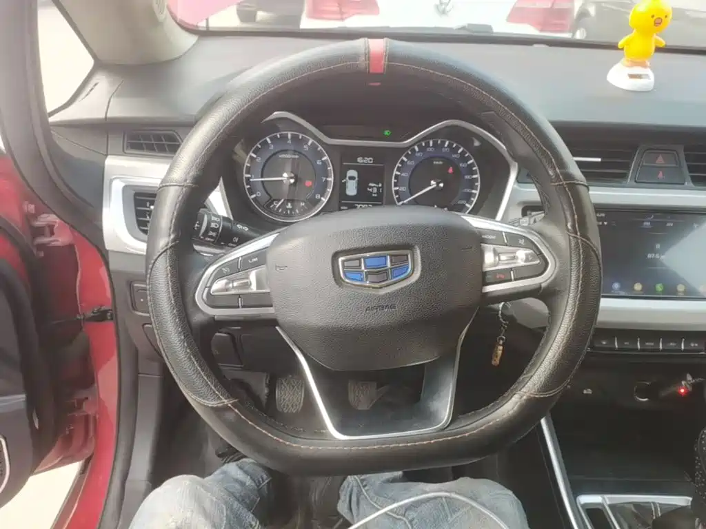 Geely Vision X3 — миниатюра 11