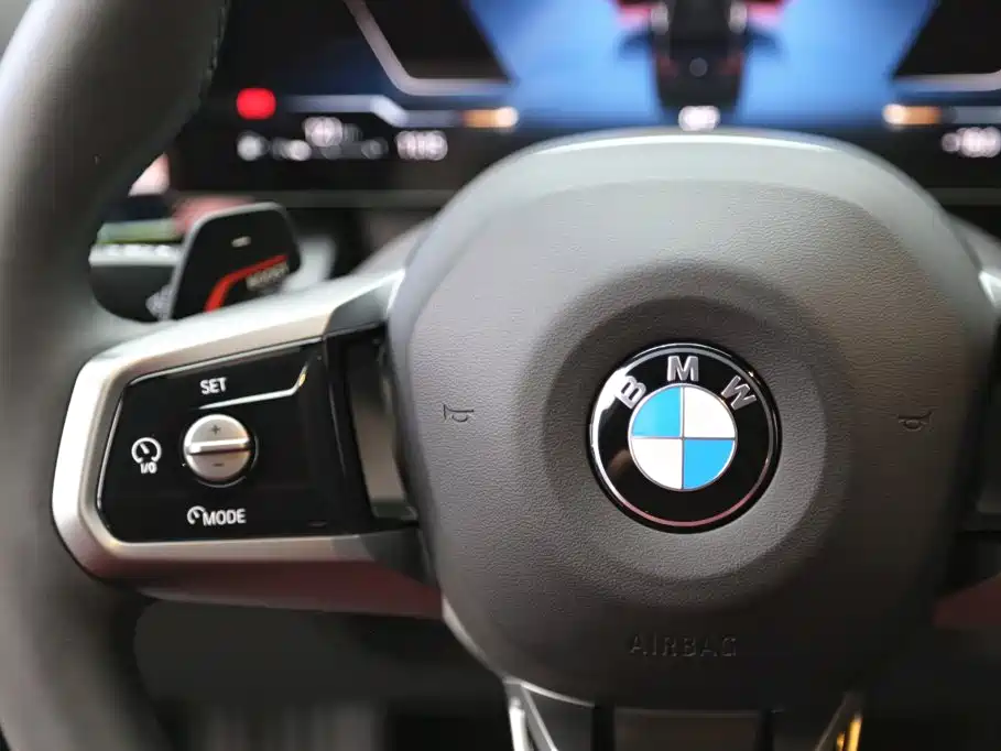 BMW 5 Series — миниатюра 17