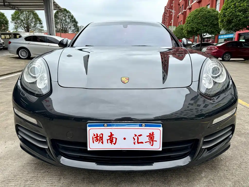 Porsche Panamera — миниатюра 2