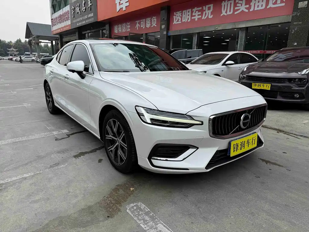 Volvo S60 — миниатюра 3