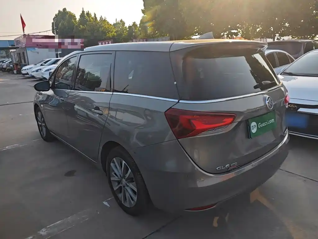 Buick GL6 — миниатюра 5