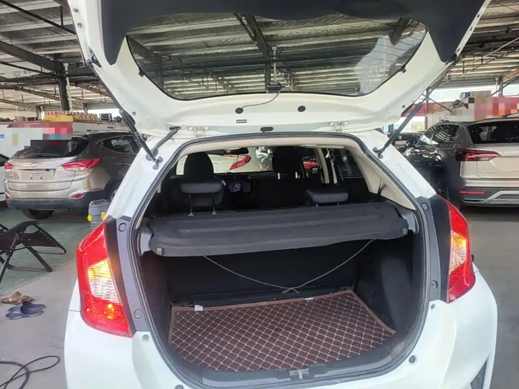Honda Fit — миниатюра 19