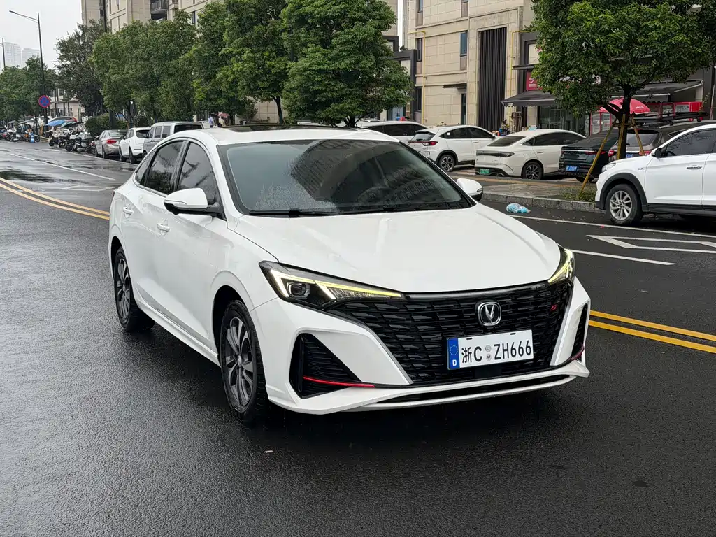 Changan Eado — миниатюра 3