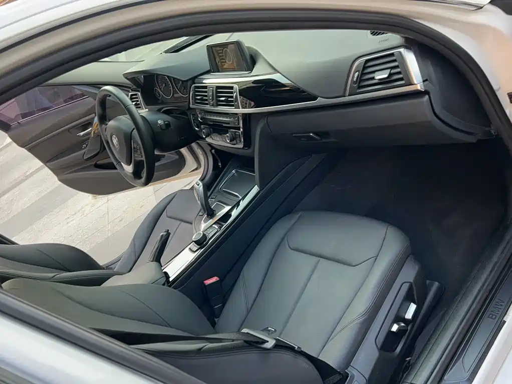 BMW 3 Series — миниатюра 15