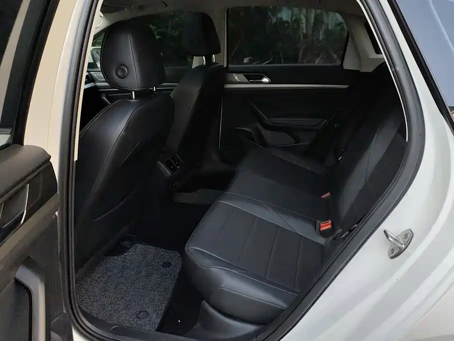 Volkswagen Lavida — миниатюра 11