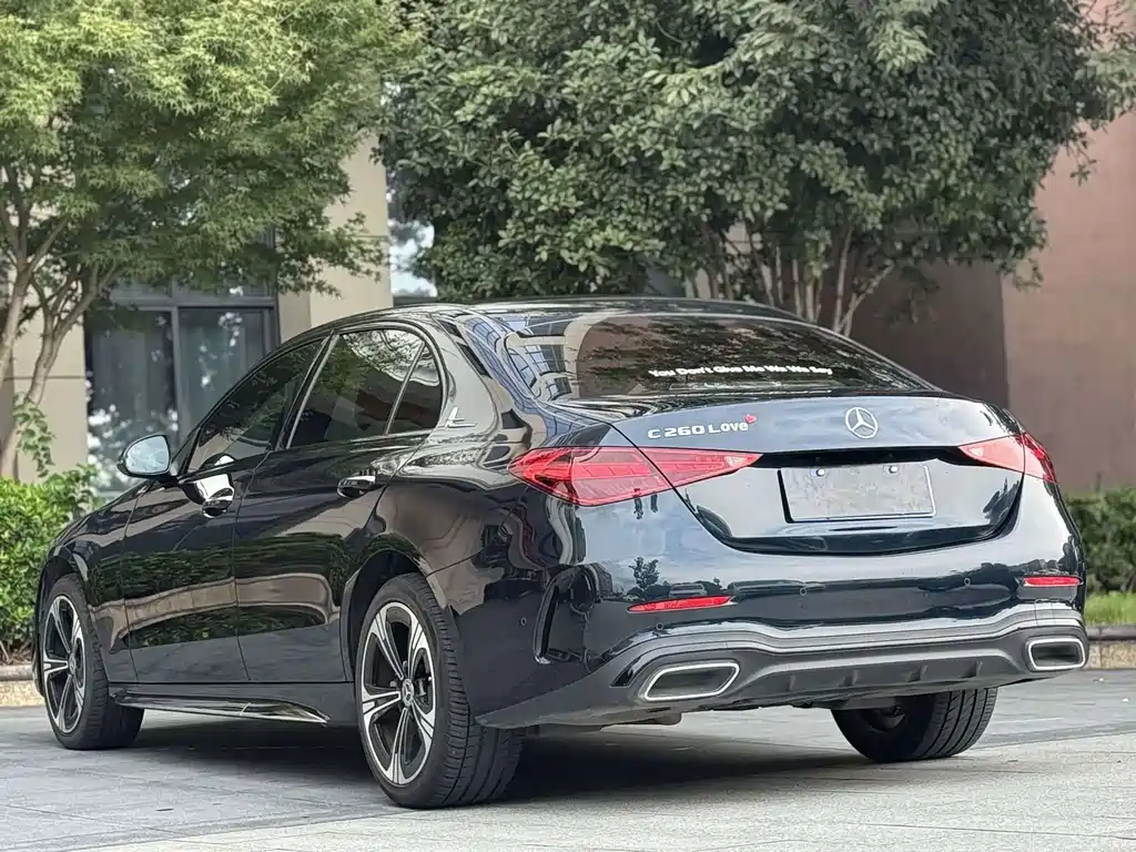 Mercedes-Benz C-Class — миниатюра 8