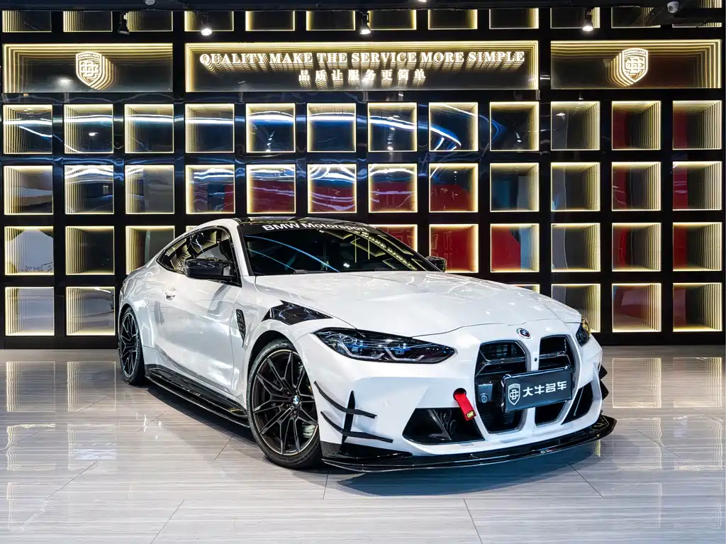 BMW M4 — миниатюра 3