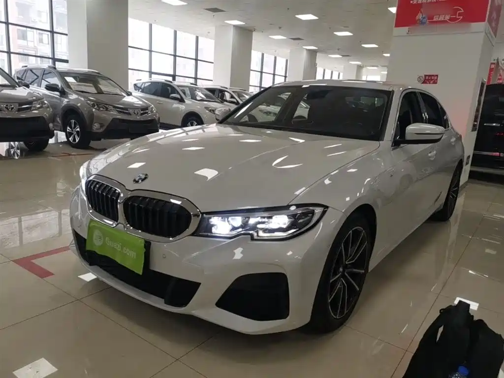 BMW 3 Series 2021