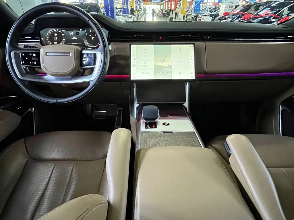 Land Rover Range Rover — миниатюра 4