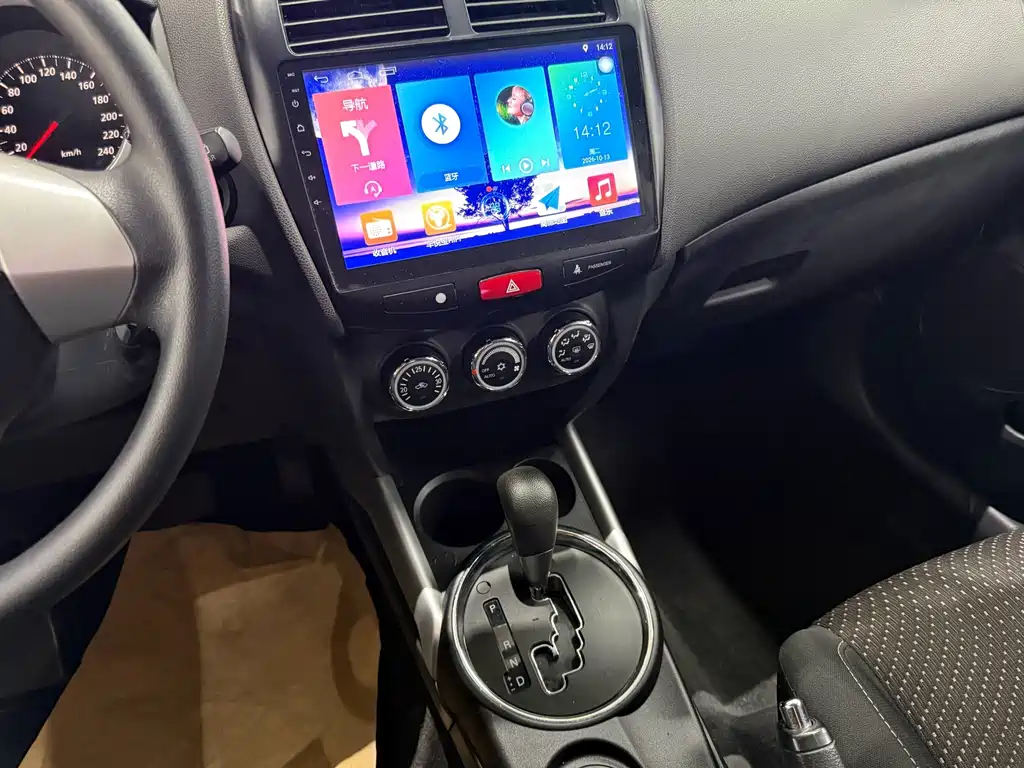 Mitsubishi ASX — миниатюра 13
