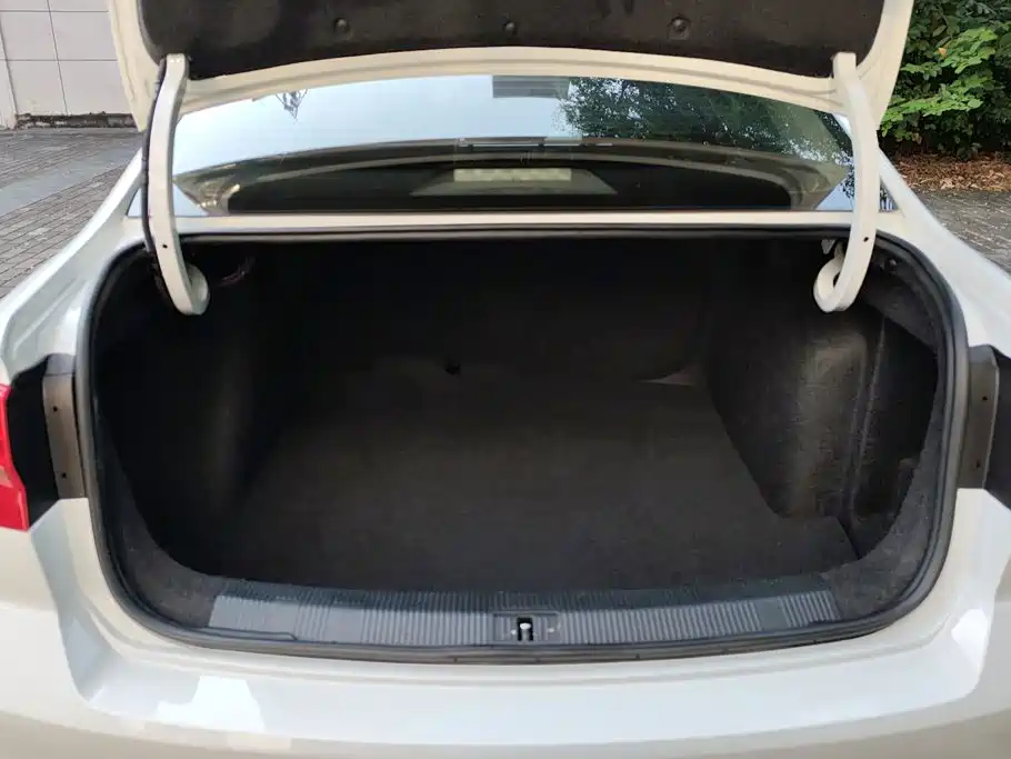 Volkswagen Bora — миниатюра 4