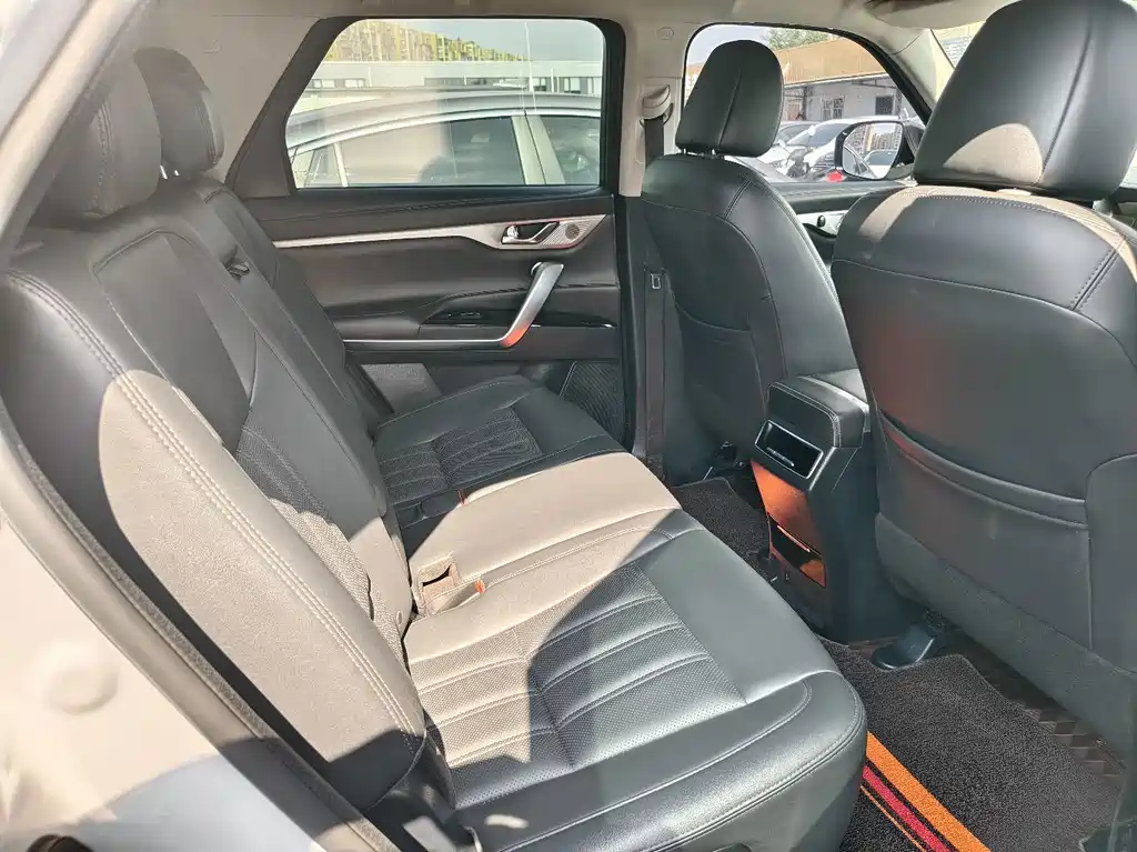 Changan CS95 — миниатюра 10