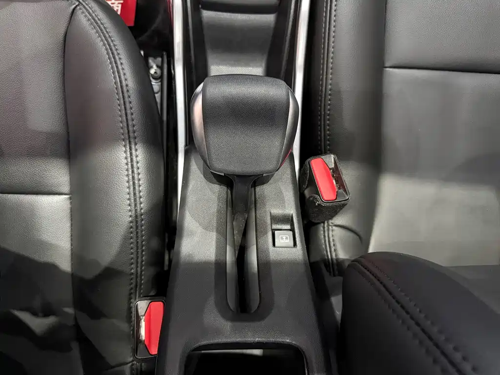 Peugeot 2008 — миниатюра 17