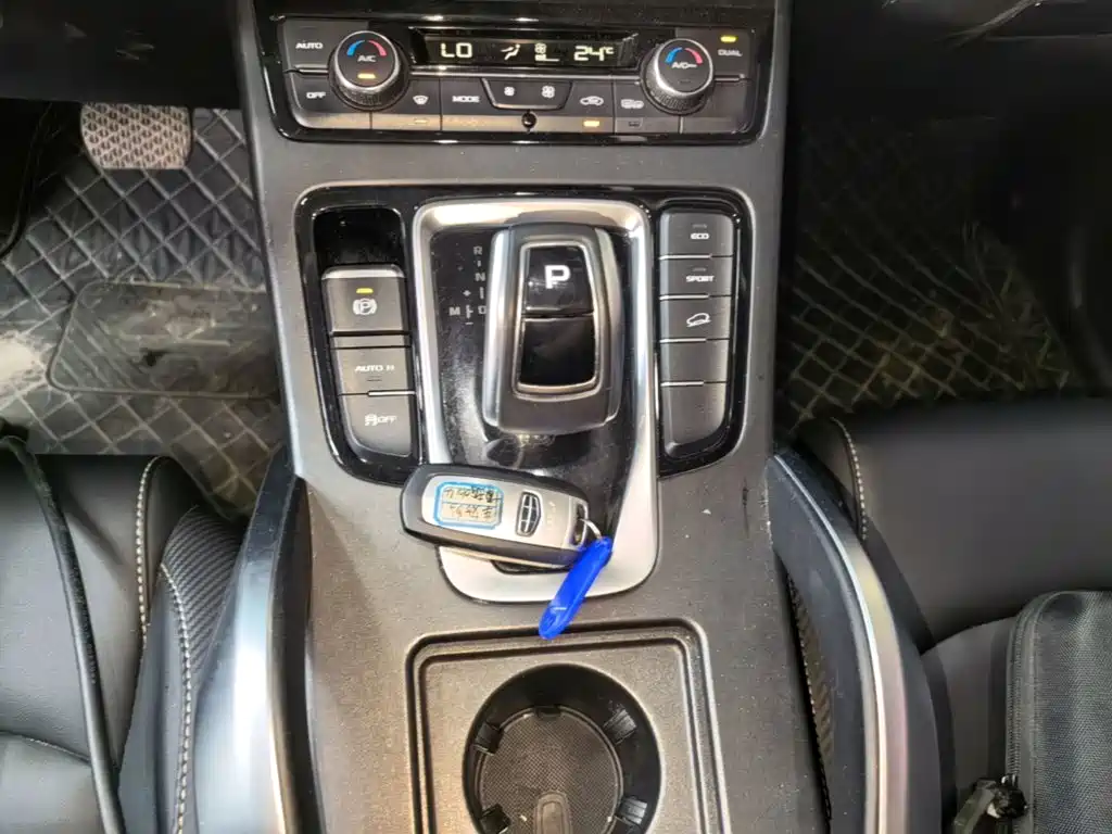 Geely Boyue — миниатюра 14
