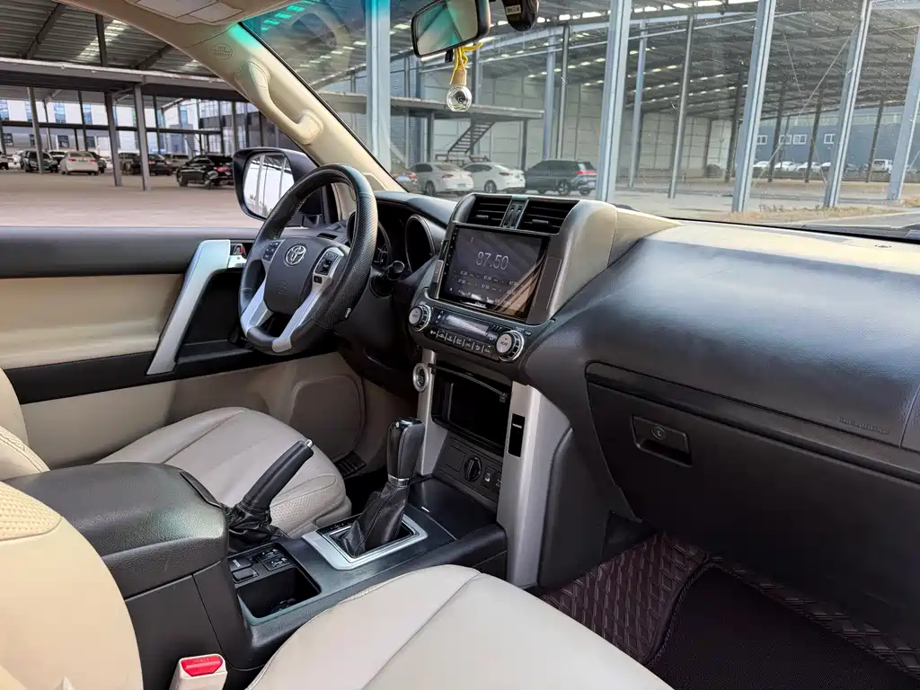 Toyota Prado — миниатюра 9