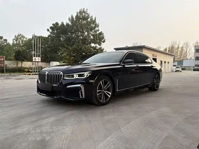 BMW 7 SERIES