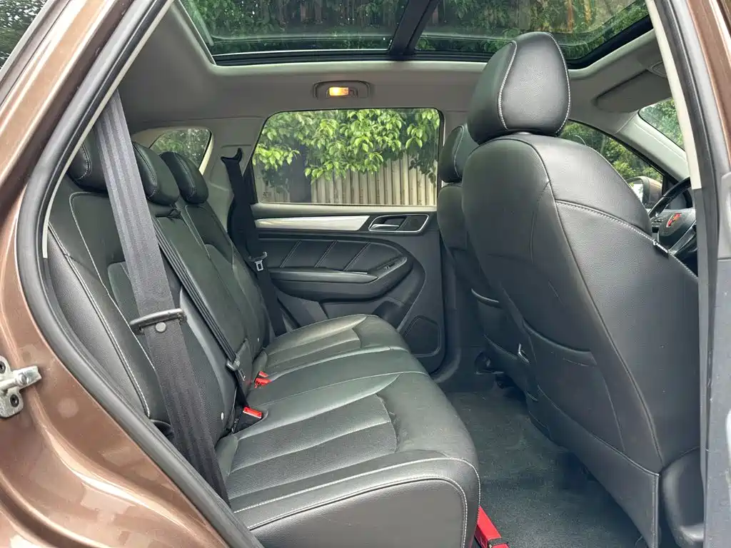 Roewe RX5 — миниатюра 11