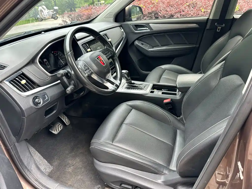 Roewe RX5 — миниатюра 4