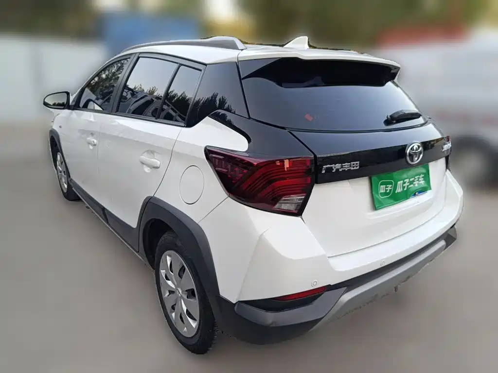 Toyota Yaris L — миниатюра 5