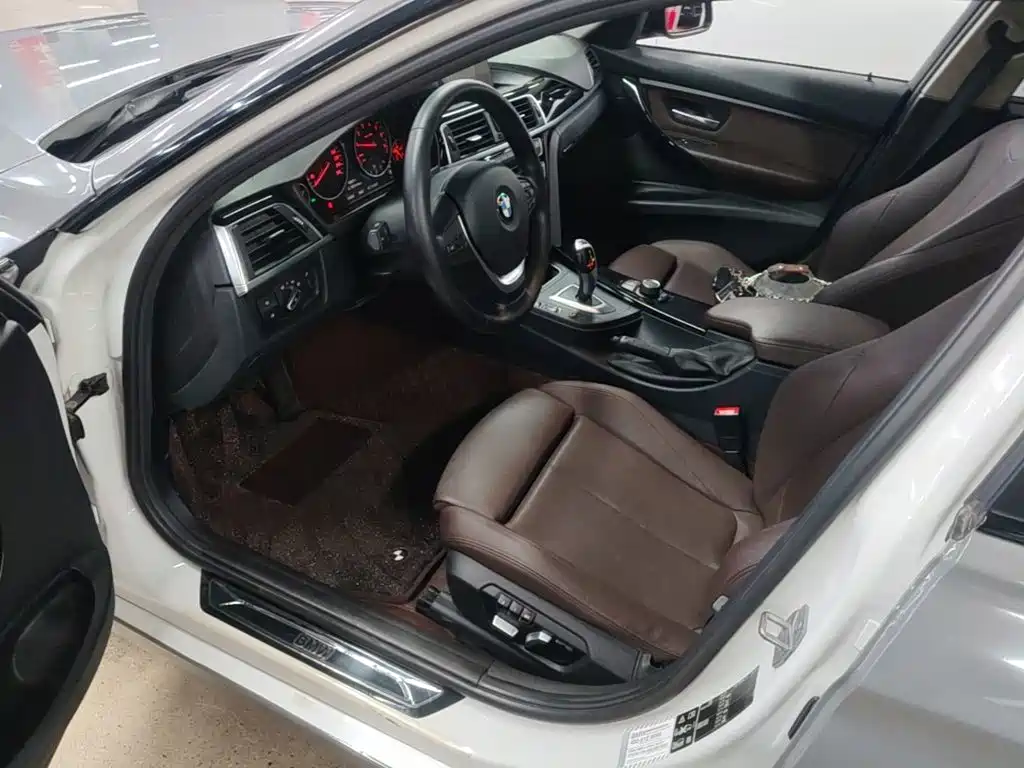 BMW 3 Series — миниатюра 16