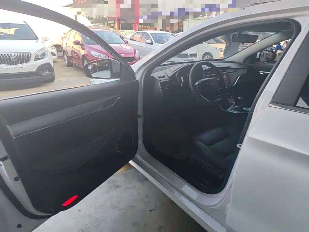Geely Binrui — миниатюра 16