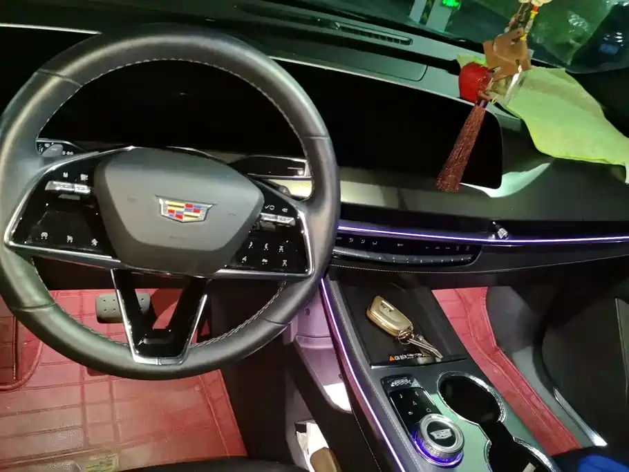 Cadillac XT5 — миниатюра 12
