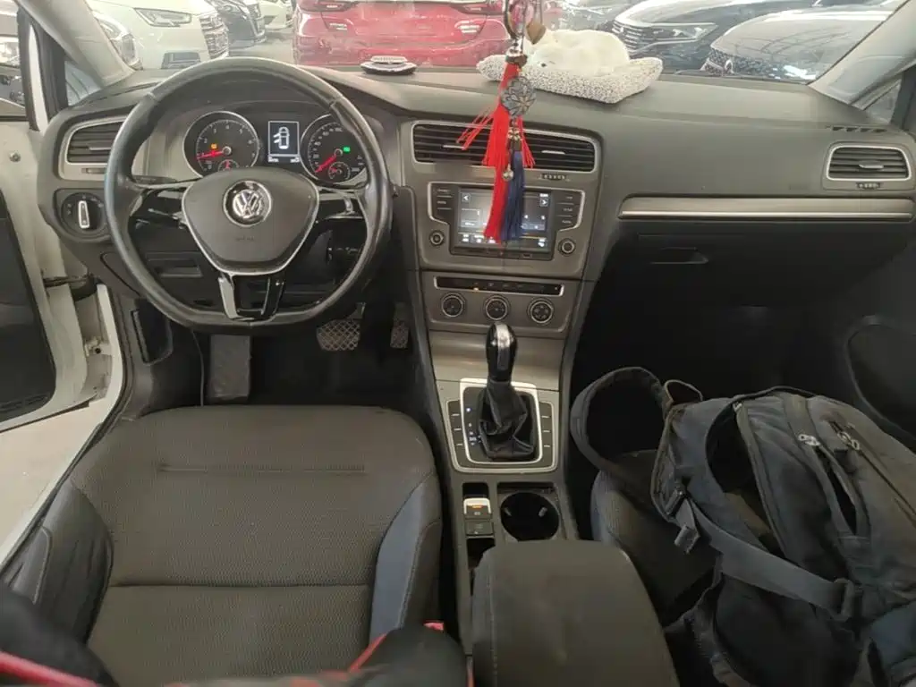 Volkswagen Golf — миниатюра 10