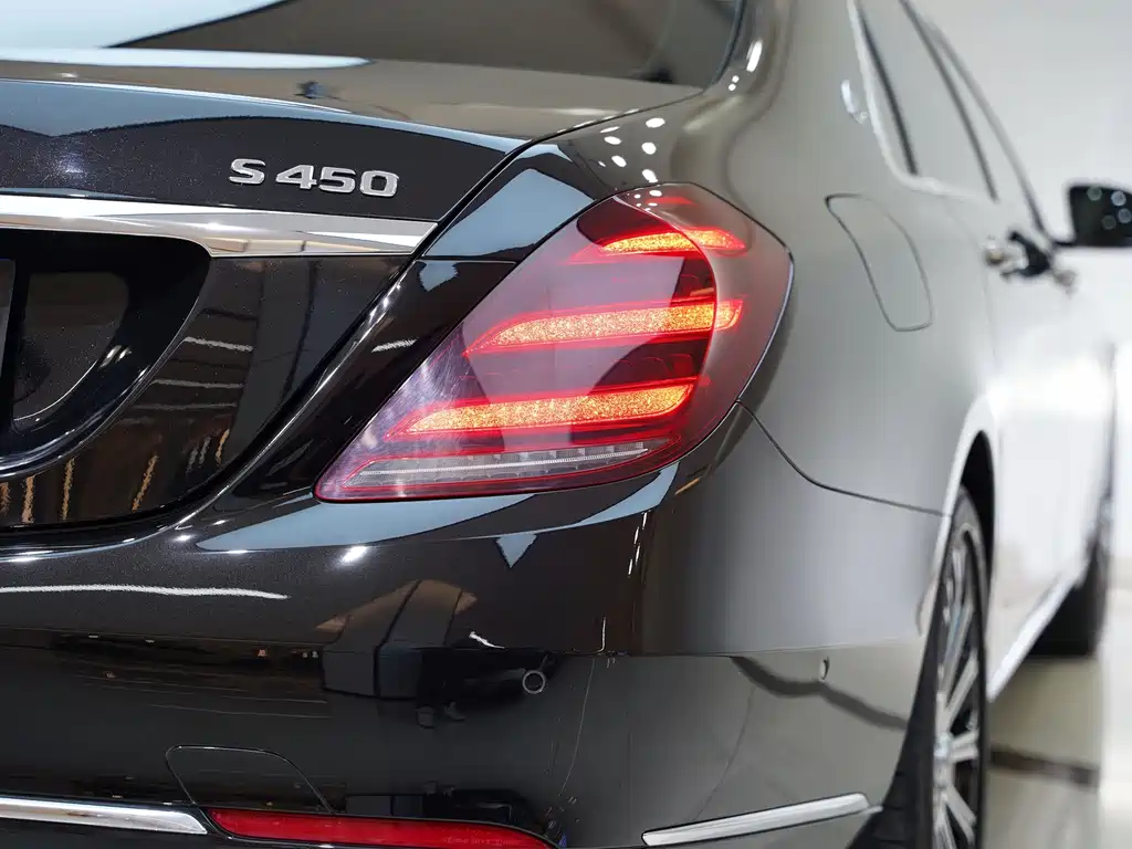 Mercedes-Benz S-Class — миниатюра 8