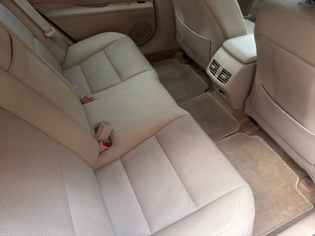 Lexus ES — миниатюра 14