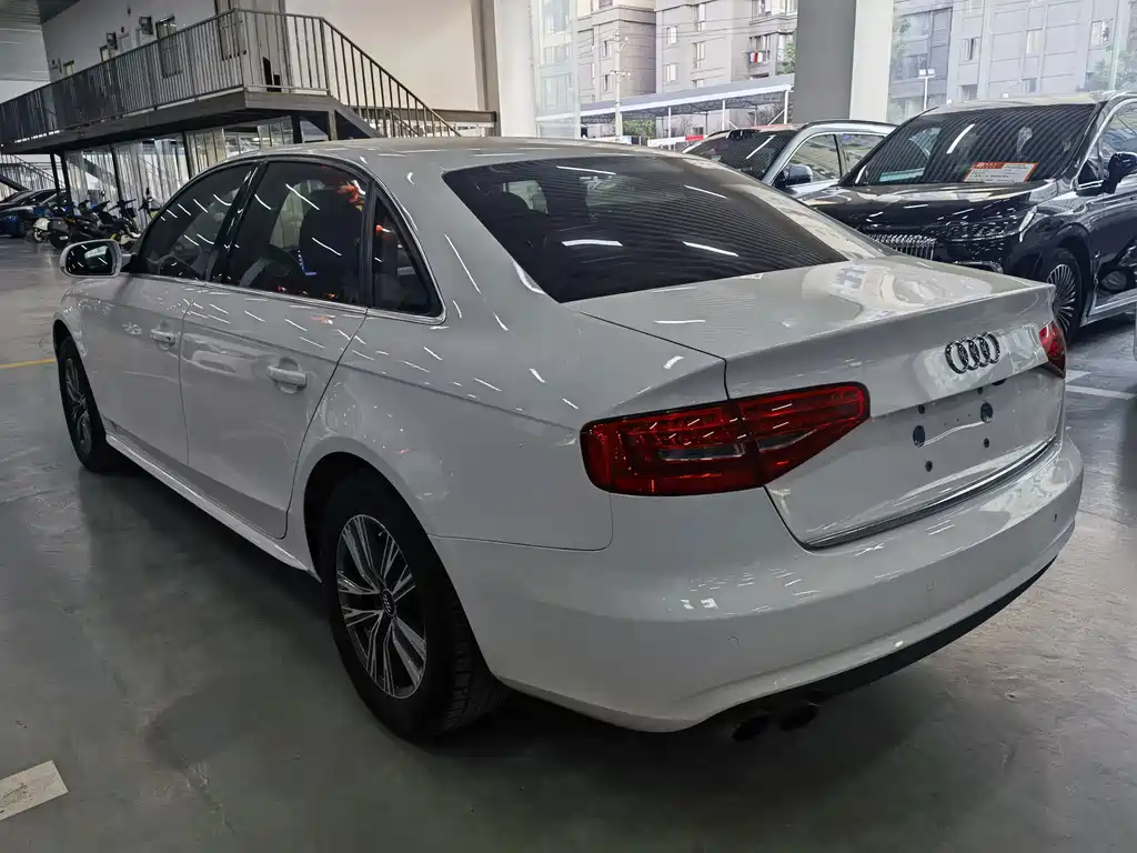 Audi A4L — миниатюра 6