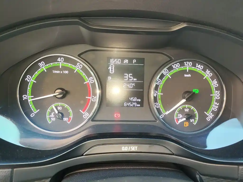 Skoda Karoq — миниатюра 12