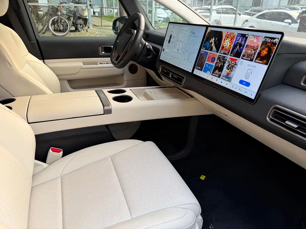 Li Auto Li MEGA — миниатюра 15