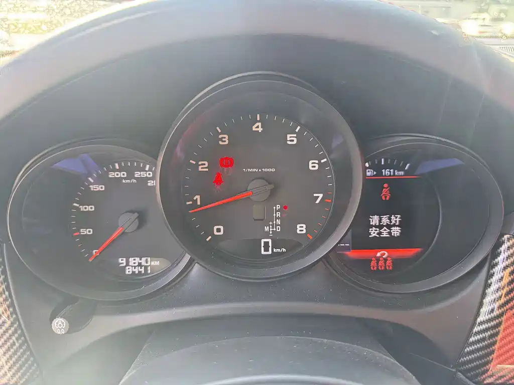 Porsche Macan — миниатюра 7