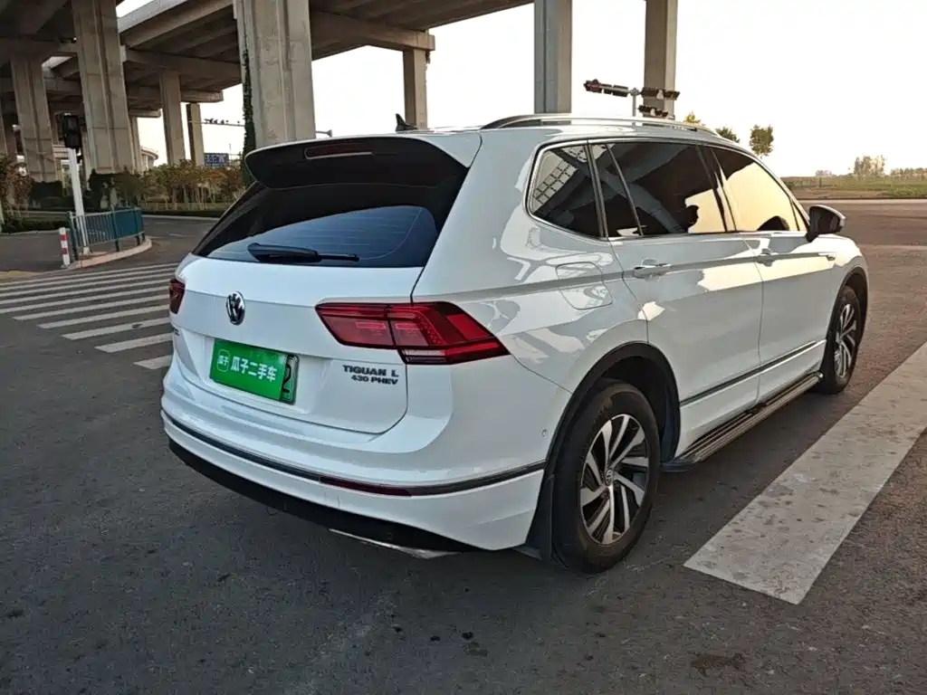 Volkswagen Tiguan L PHEV — миниатюра 7