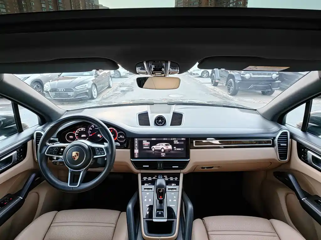 Porsche Cayenne — миниатюра 15