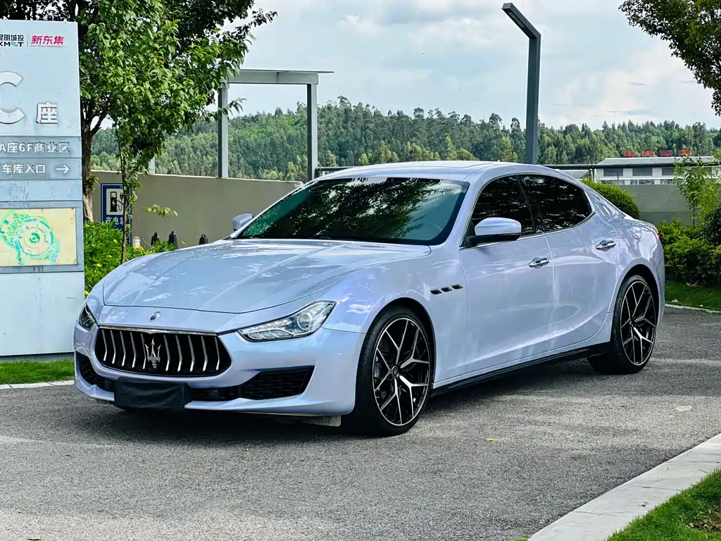 Maserati Ghibli