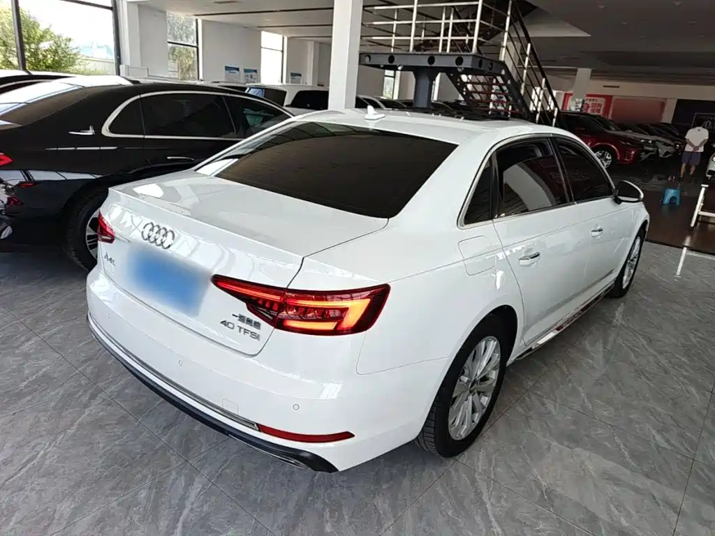 Audi A4L — миниатюра 7
