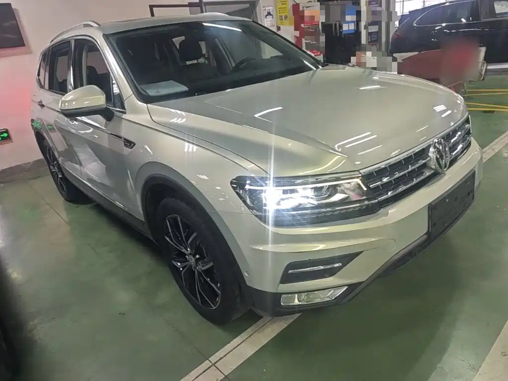 Volkswagen Tiguan L — миниатюра 4