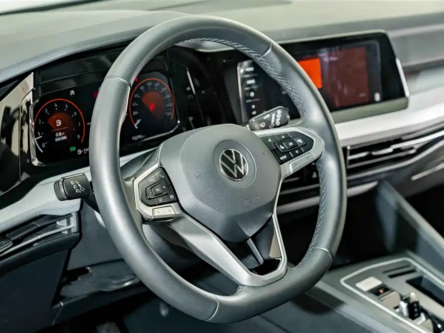 Volkswagen Golf — миниатюра 10