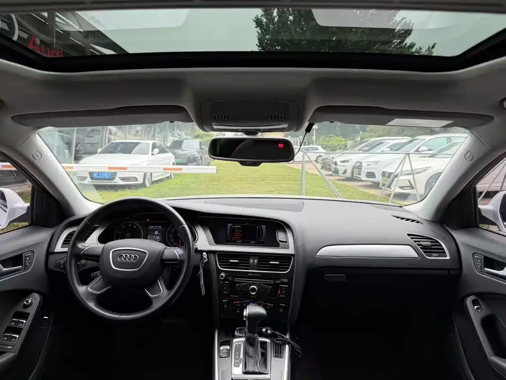 Audi A4L — миниатюра 4