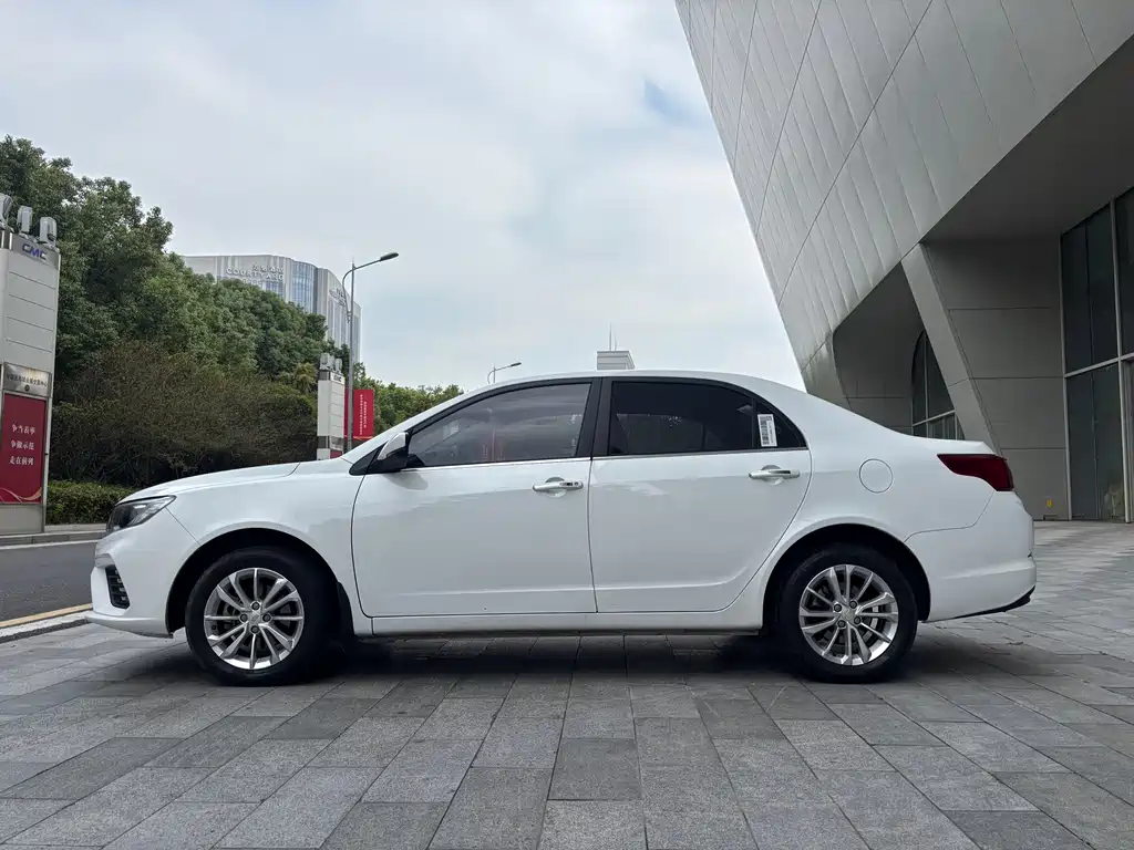 Geely Vision — миниатюра 5