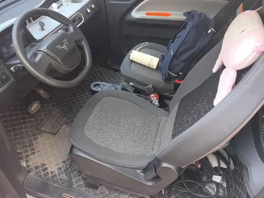 Wuling MINIEV — миниатюра 9