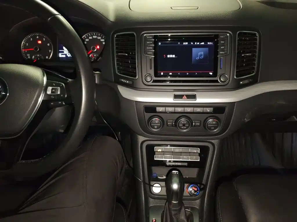 Volkswagen Sharan — миниатюра 14